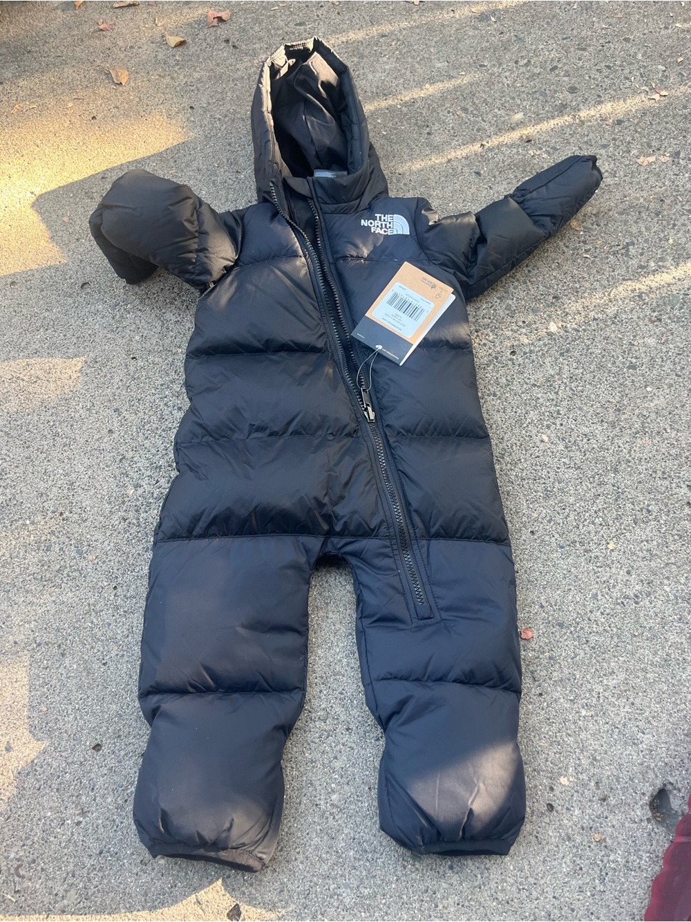 NWT The North Face Black Kids Insulated One-Piece Snowsuit Romper Size 6-12 Mon